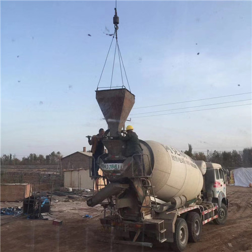 延寿县“精准瞄准”—— 吊车的 “定位导航” 技术